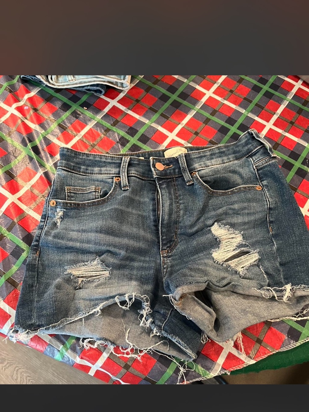 Universal Thread Distressed Dark Blue Denim Shorts